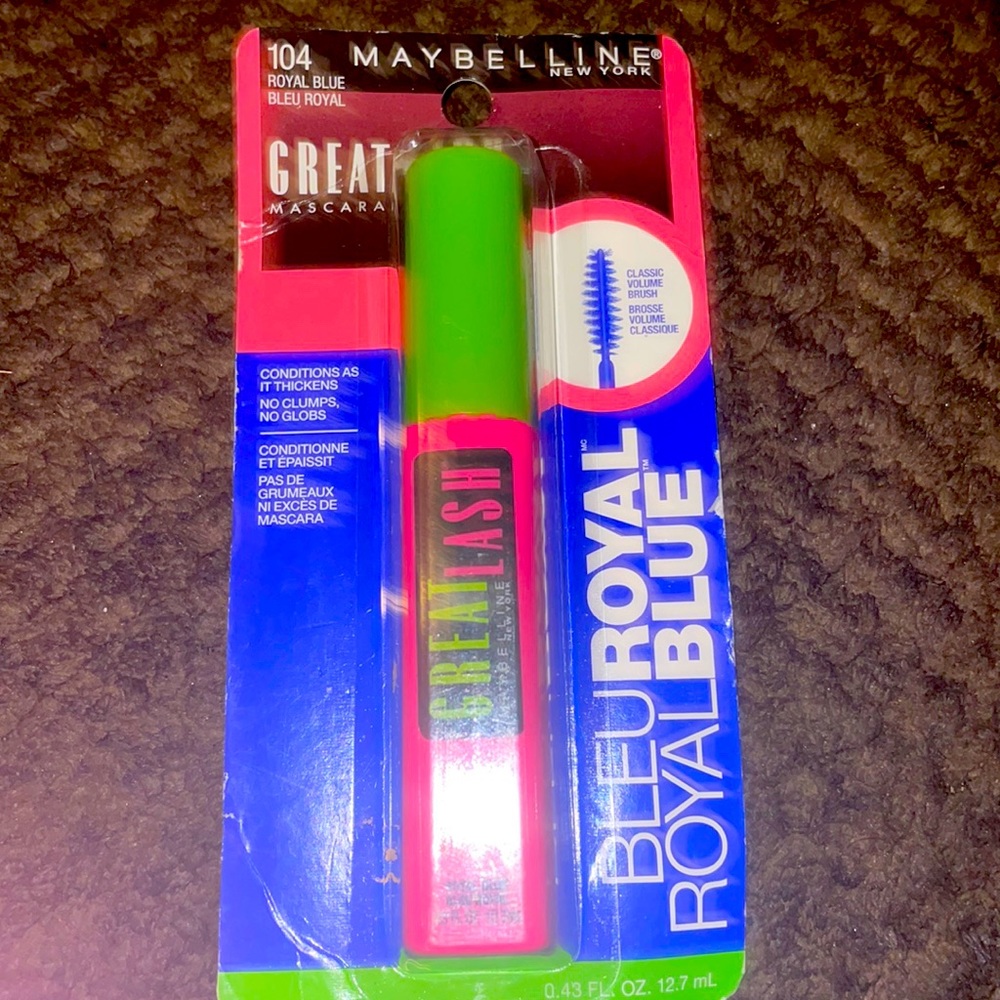 💙💙New Maybelline Great Lash in Royal Blue 💙💙